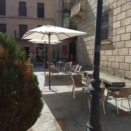 Guest house Casa Turistica Plaza Del Conde *