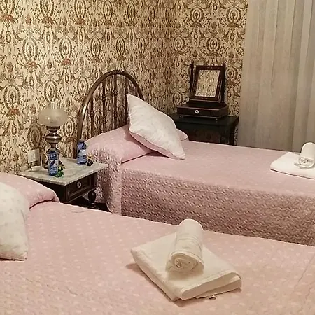 Casa Turistica Plaza Del Conde Guest house